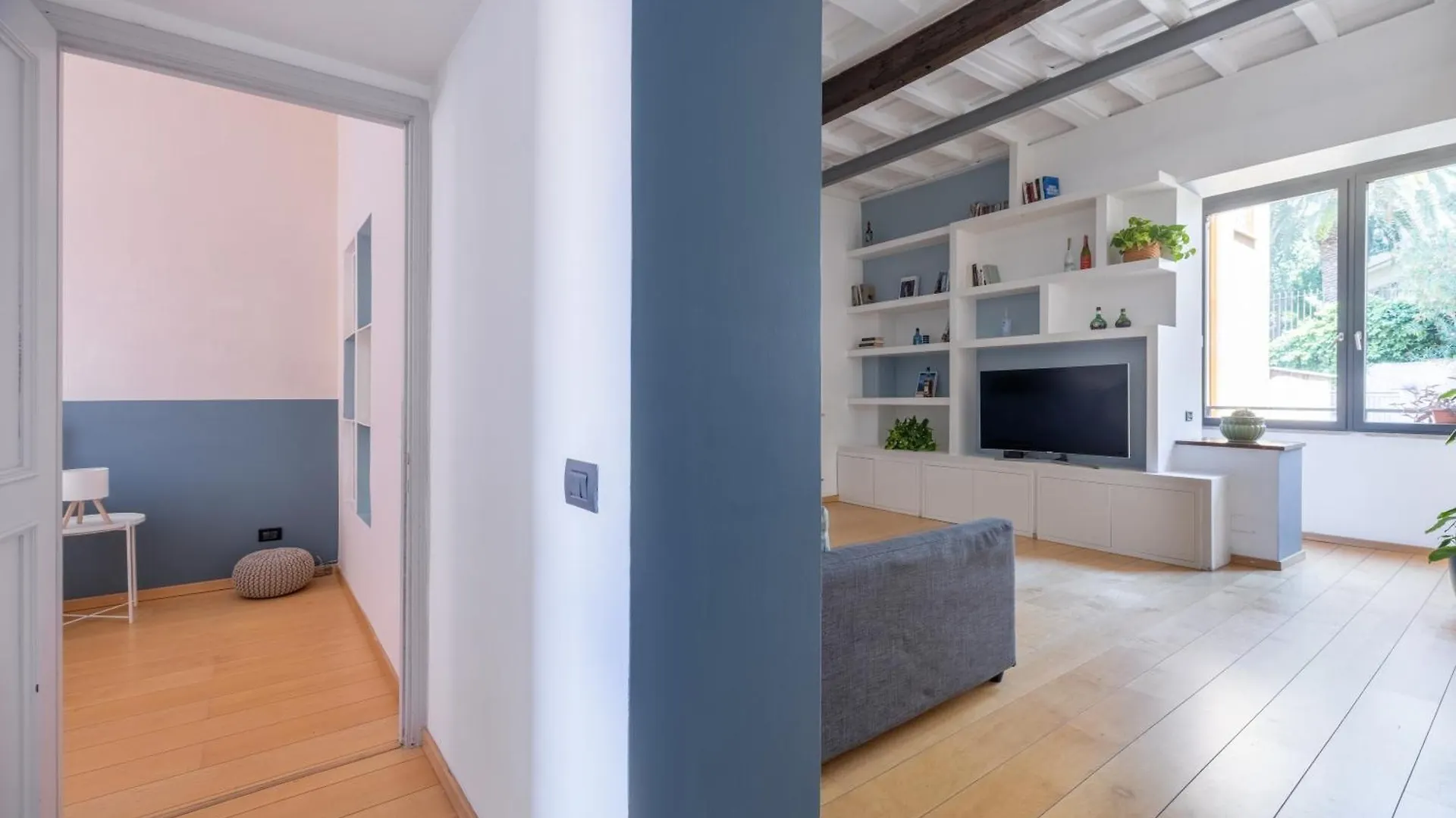 Boschetto Apt - Homkeey Apartments Rom 0*,  Italien