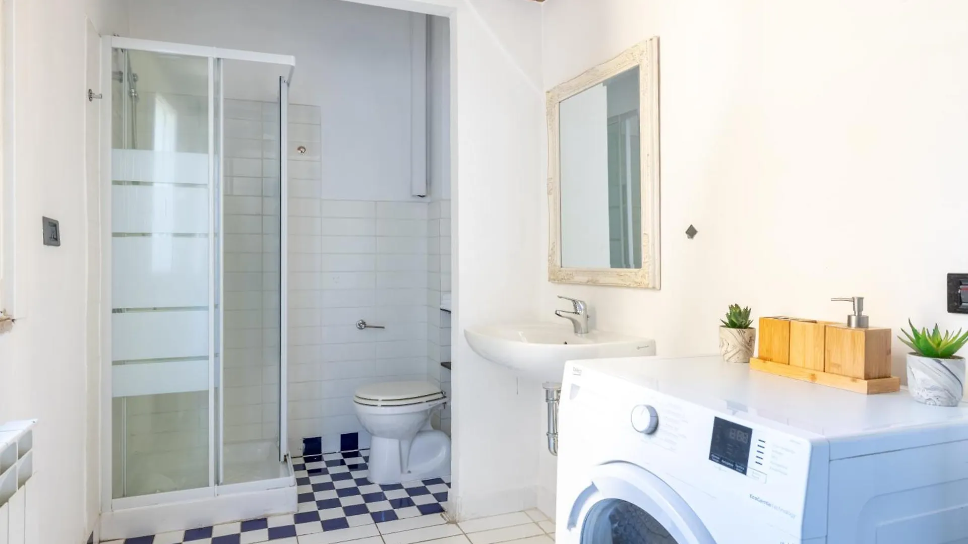 Boschetto Apt - Homkeey Apartments Rom