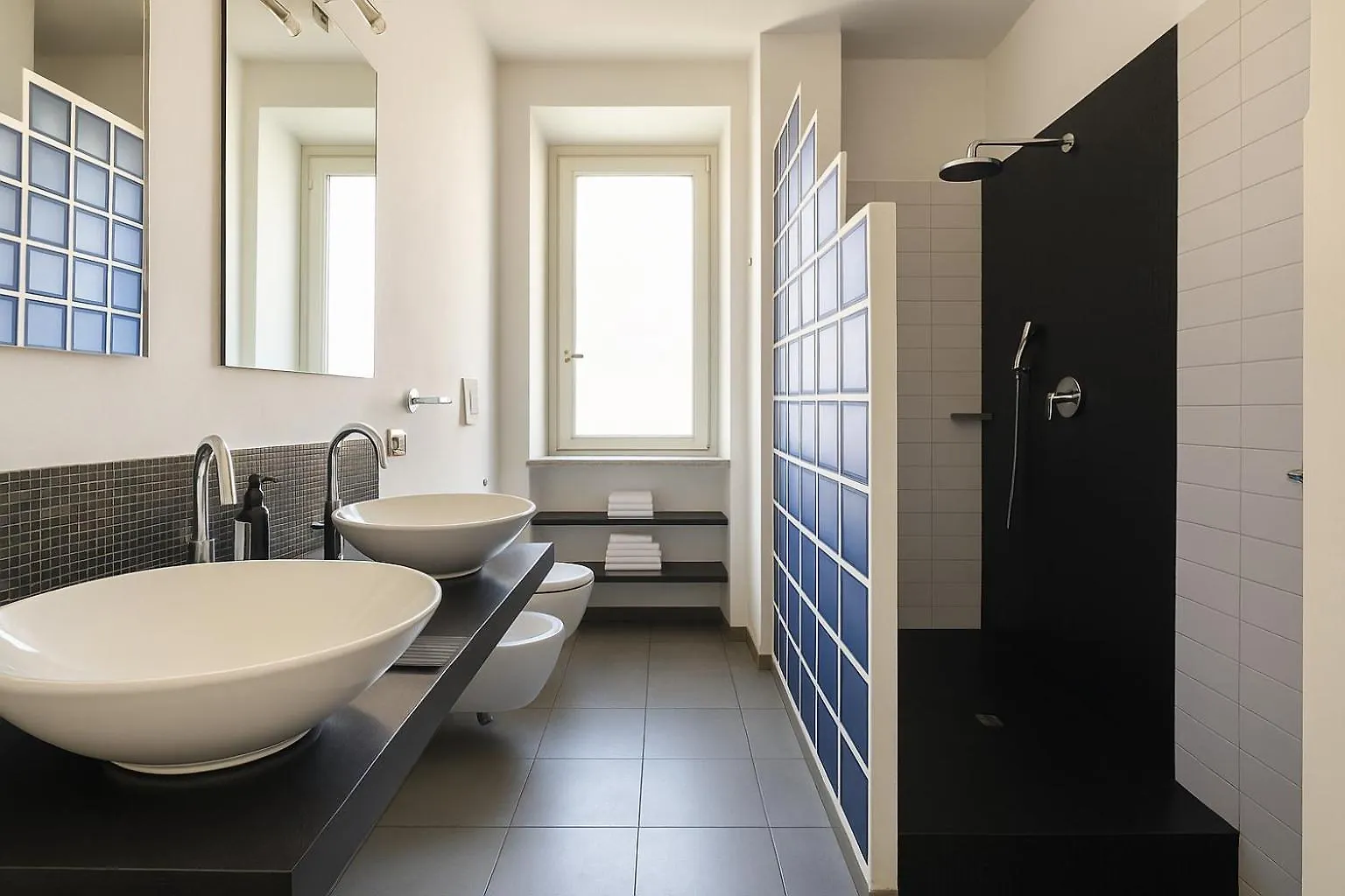 Boschetto Apt - Homkeey Apartments Rom